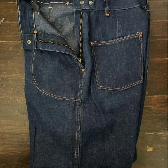 Vintage Blue Jeans - Picture 5 of 13